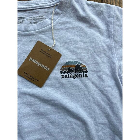 Patagonia Women's '73 Skyline Easy-Cut Responsibili-Tee White XS NWT - Picture 2 of 7